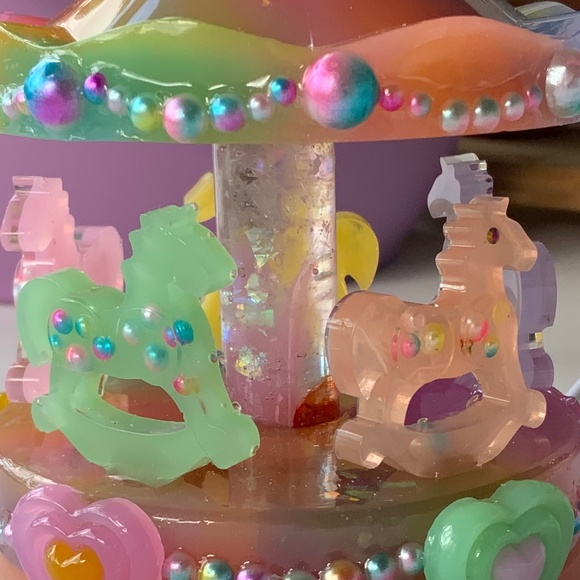 Rainbow Carrousel Nightlight - Picture 3 of 6
